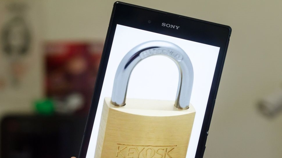 A photo of a lock on a Sony phone