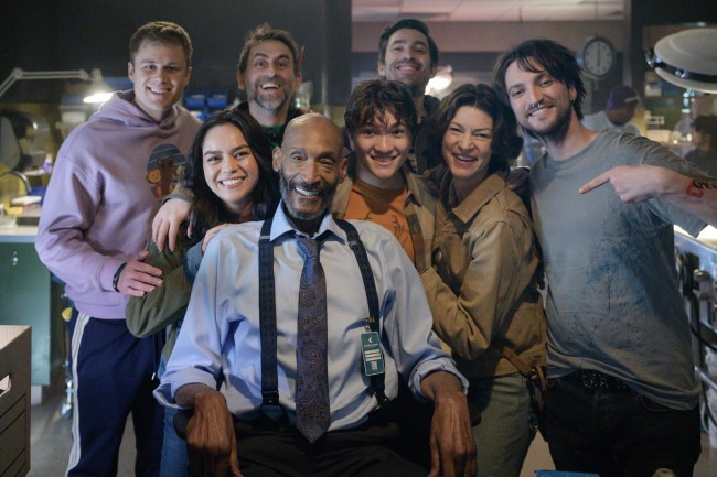Owen Patrick Joyner, Kaitlyn Santa Juana, director Adam Stein, Tony Todd, Teo Briones, director Zach Lipovsky, Rya Kihlsted, Richard Harmon on set for 'Final Destination Bloodlines' (2025)